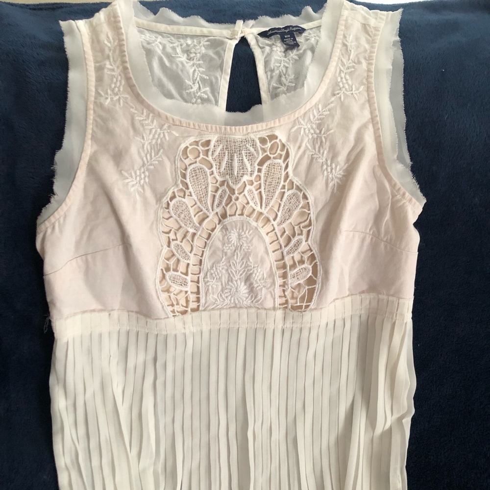 American Eagle Lace Hi-Low top
